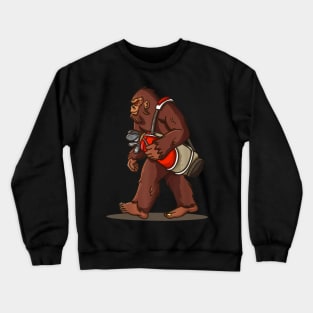 Bigfoot playing golf Crewneck Sweatshirt